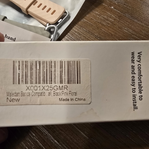 Fit Bit charge 3 bands lot of 3 1 pink, 1 gray & 1 black floral - Picture 3 of 7